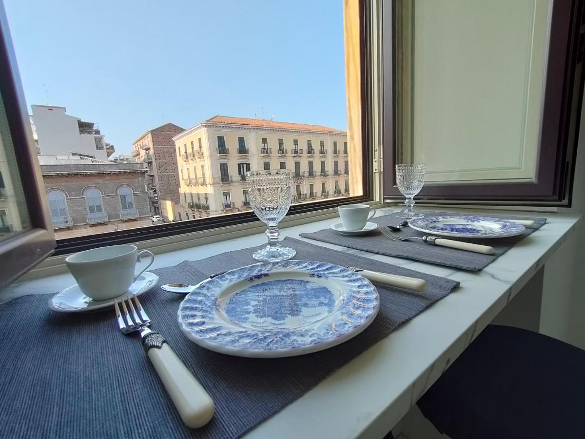 Ferienwohnung Finestre In Piazza CTA Exterior foto